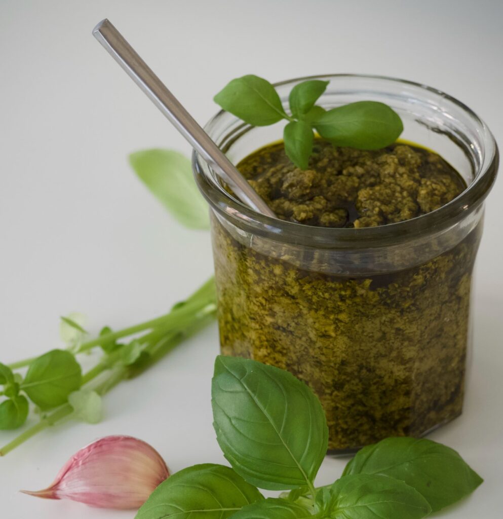 Domáce bylinkové pesto